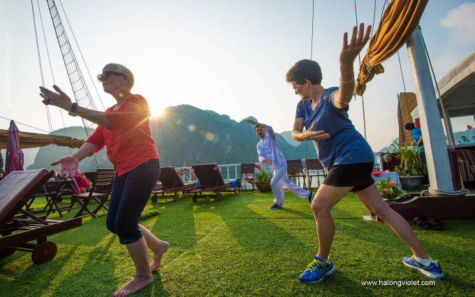 Tai Chi on Grayline Cruise Sundeck