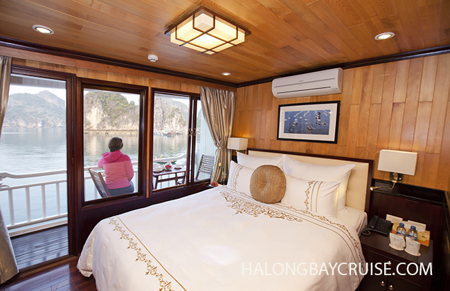 Aphrodite-Cruises-DB-balcony