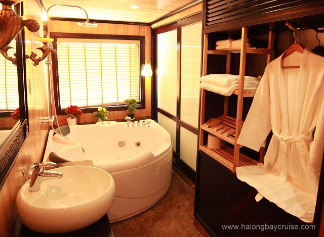 BATHROOM2