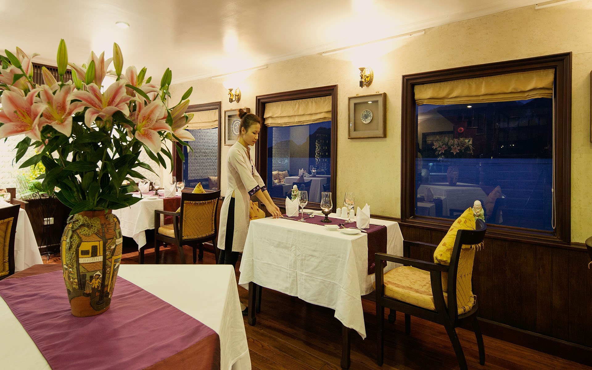 Heritage Line Violet Cruise Room