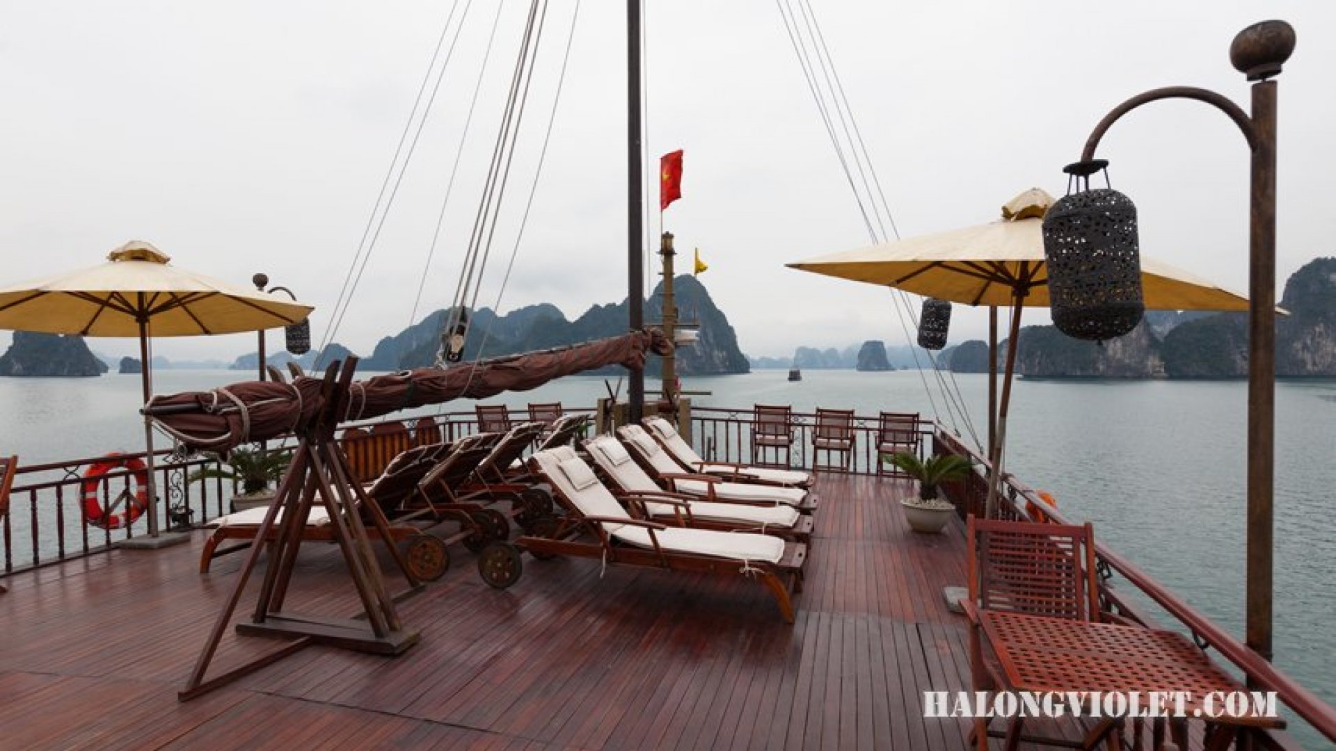 Heritage Line Violet Cruises