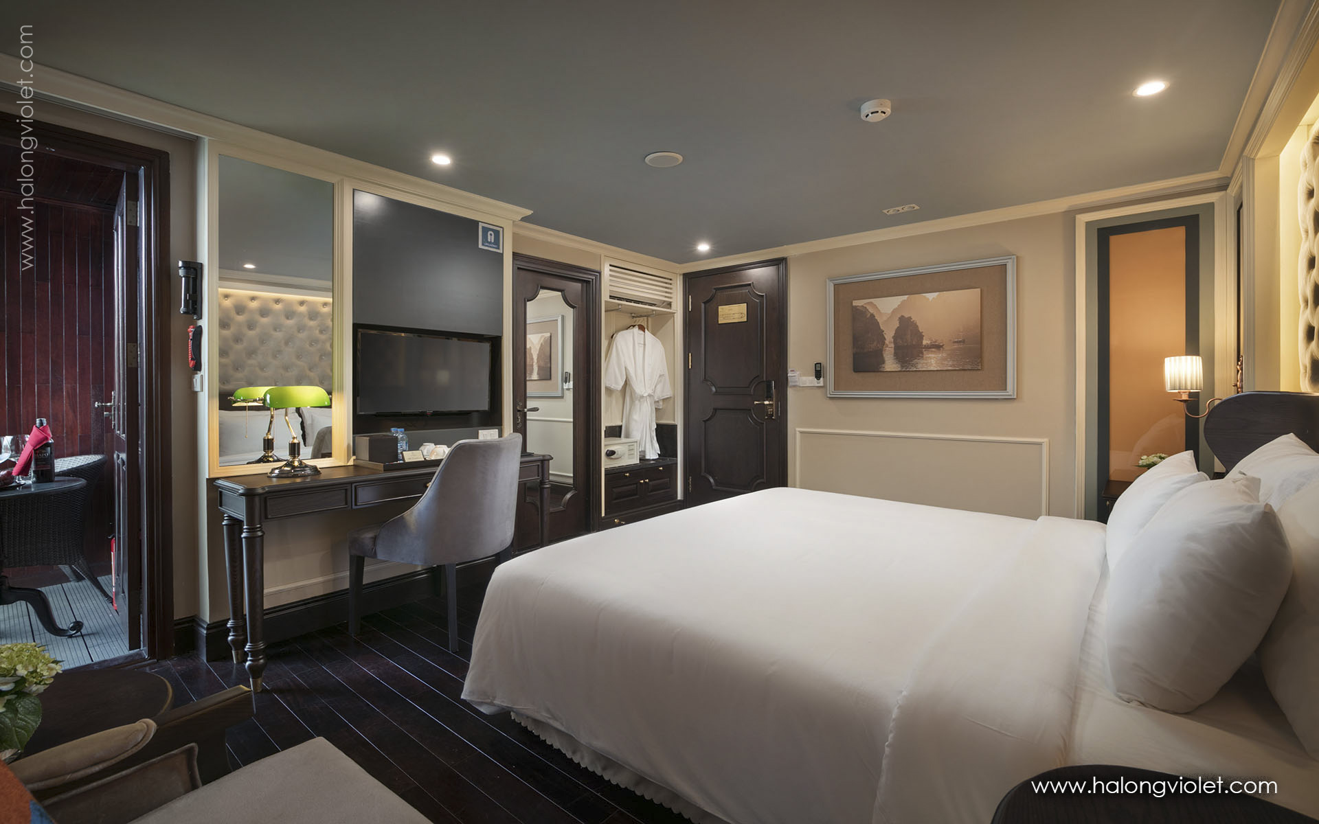 Athena Luxury Cruise