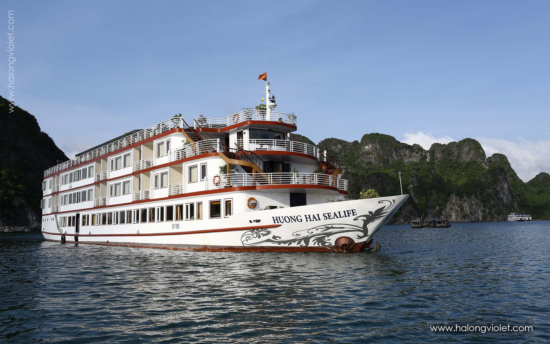 Huong Hai Sealife Cruise
