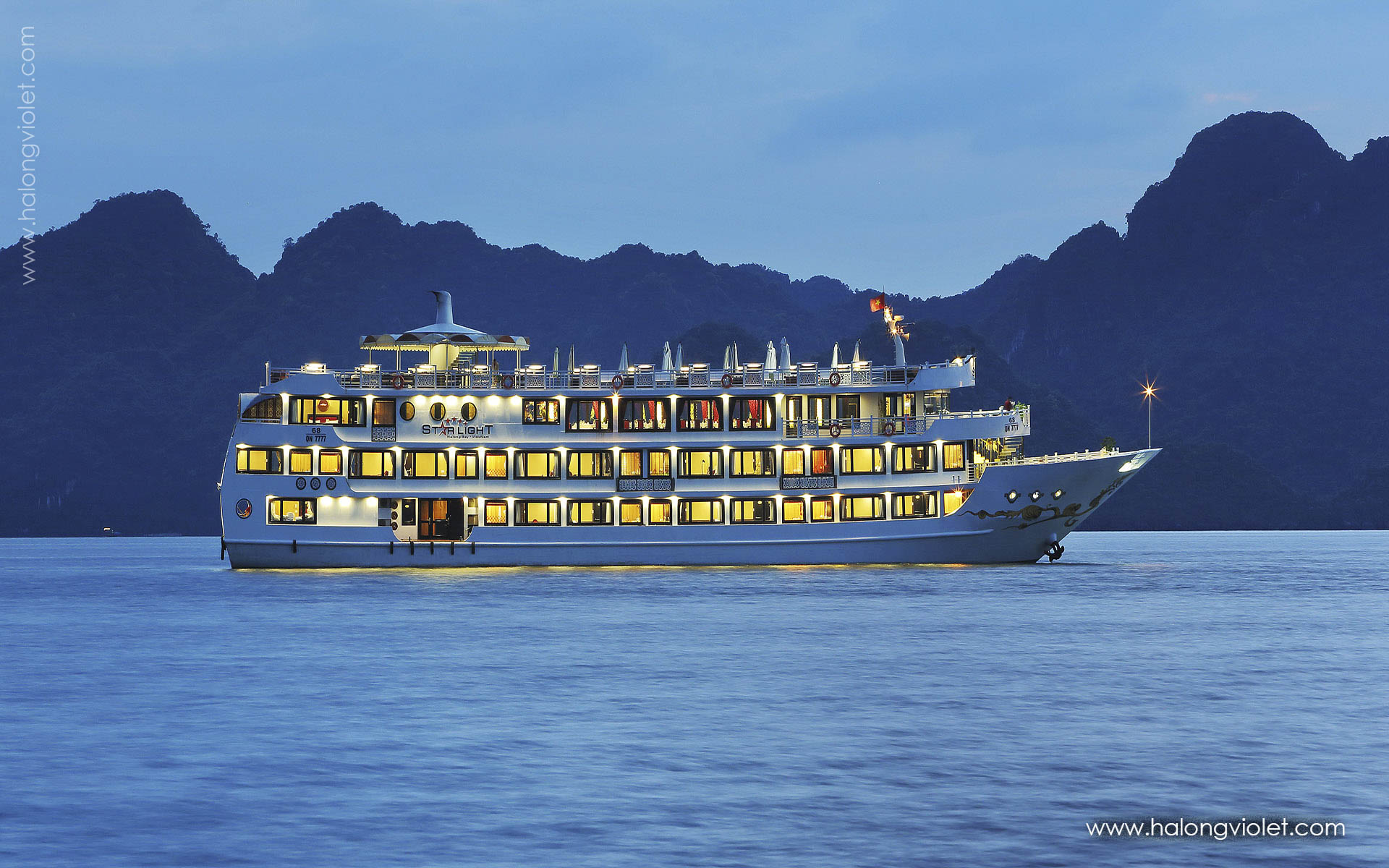 Starlight Cruises