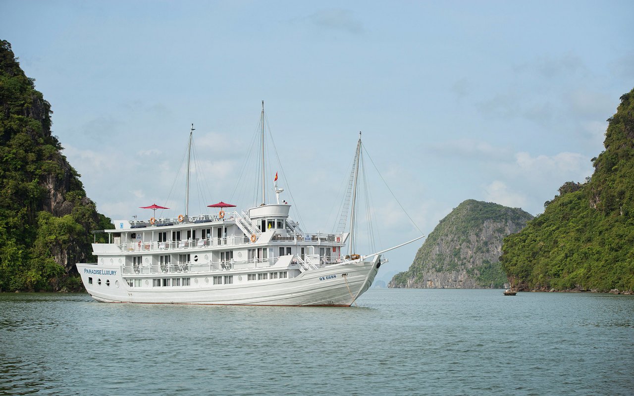 paradise sails cruise halong bay