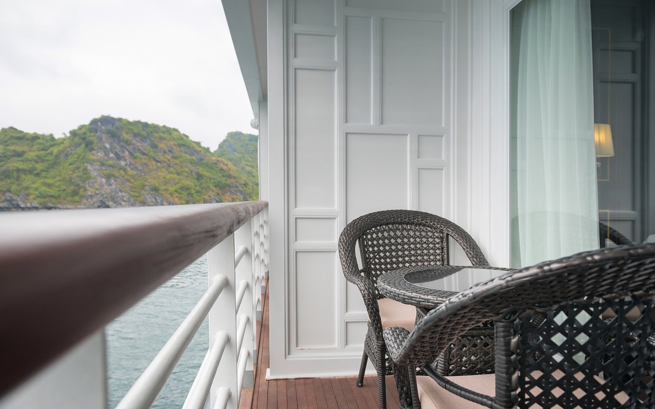 Paradise Elegance Cruise