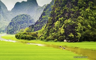 Hanoi - Ninh Binh - Halong - Hanoi
