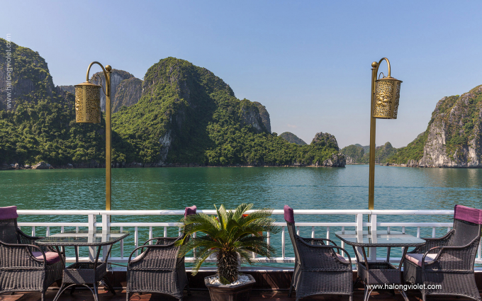 Sundeck View on Halong Jasmine